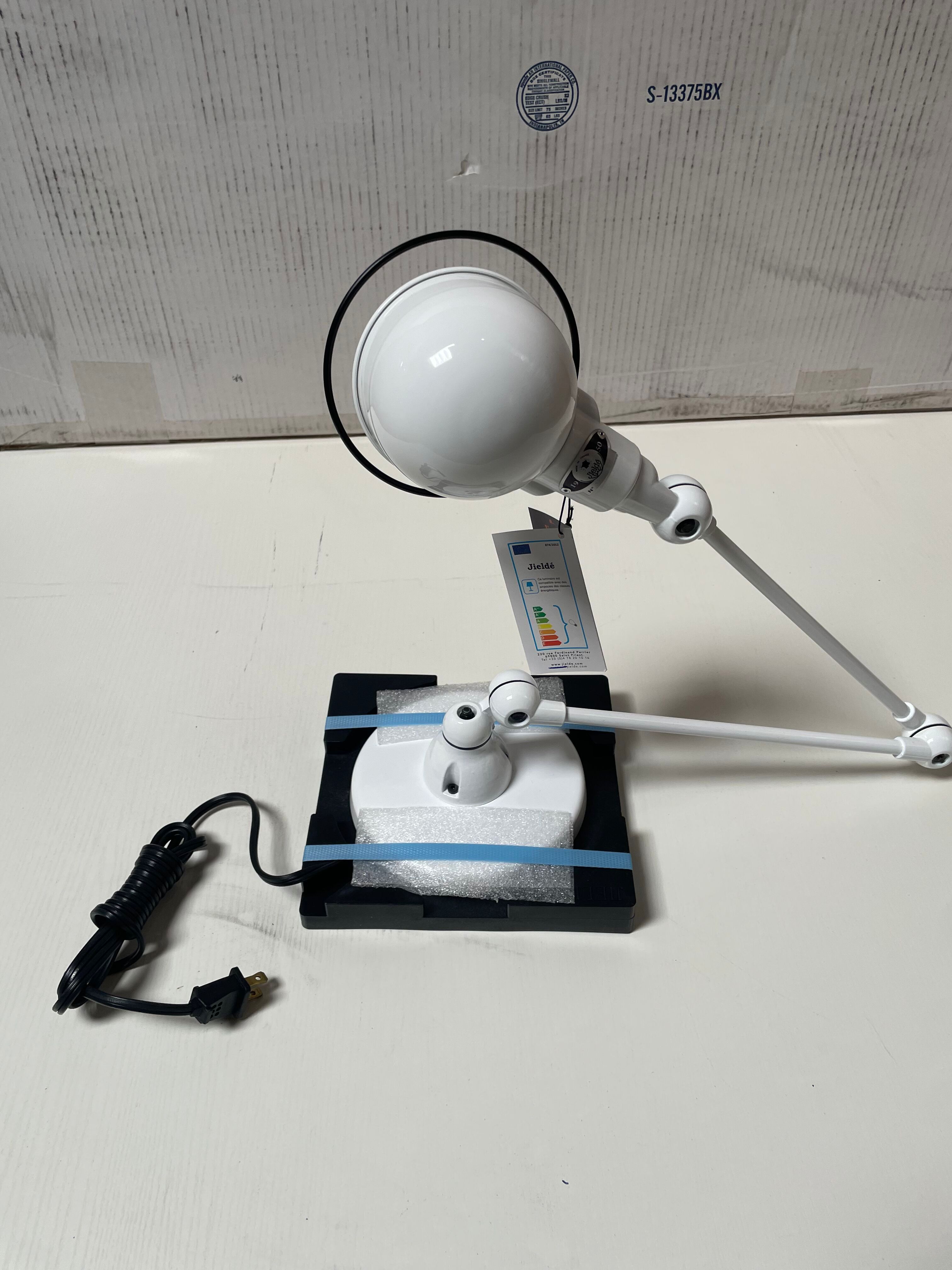 White Signal Desk Lamp SI333 by Jielde Lamps